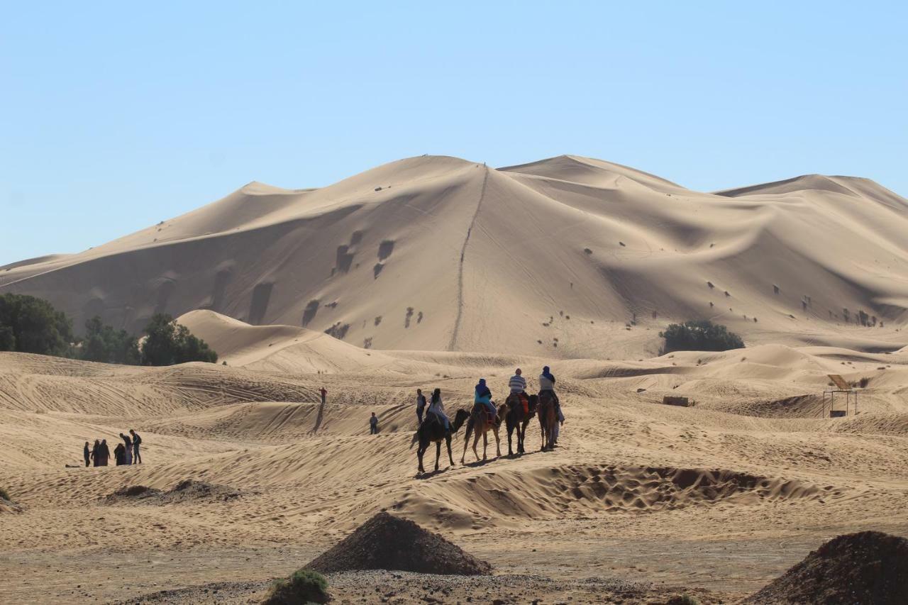 La Gazelle Bleue Merzouga Exterior foto